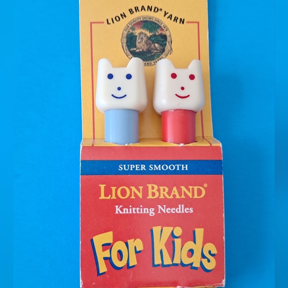 Vintage Lion Brand Knitting Needles for Kids, 10" US 15, Red & Blue